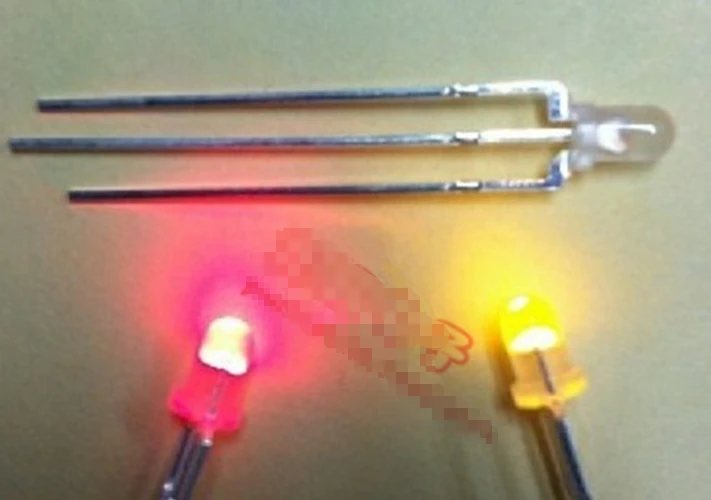 bicolor 3mm led diode red@yellow color common anode/cathode | Лампы и освещение
