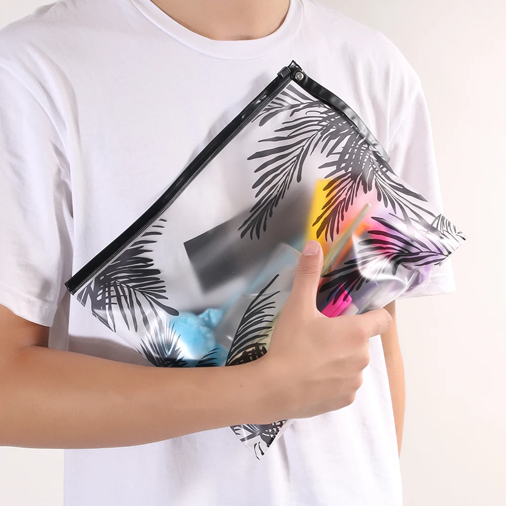 

2018Women Fashion Clear Cosmetic Bags PVC Toiletry Bags Travel Organizer Bath Wash Make Up Box Necessary Beauty Case Makeup Bag