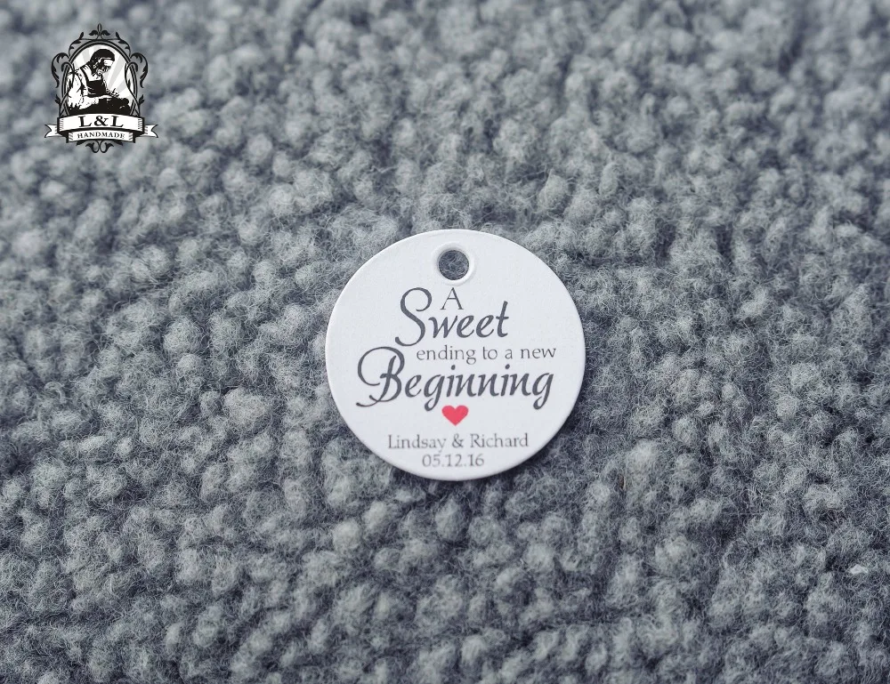 

200 pcs 3.5cm round kraft/white paper label bridal shower favor tags wedding favor tags candy favor tags bachelorette tags