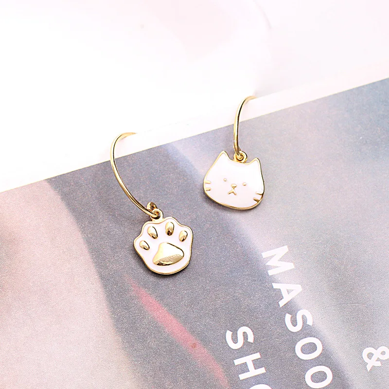 golden cat paw earring 100% 925 Sterling silver Jewelry fashion Hypoallergenic Stud earrings for women girl gift