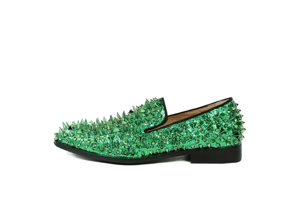 

Newest factory customized men luxury brand shinny glitter blue and green spikes shoes slip on loafers rivets men casual shoes