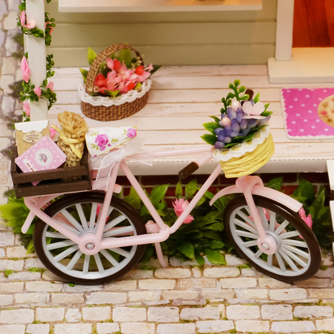 DIY Doll Houses furniture Wooden Doll House Unisex miniature dollhouse Kids Toy Furniture Miniature crafts Gifts Lovely Bicycle