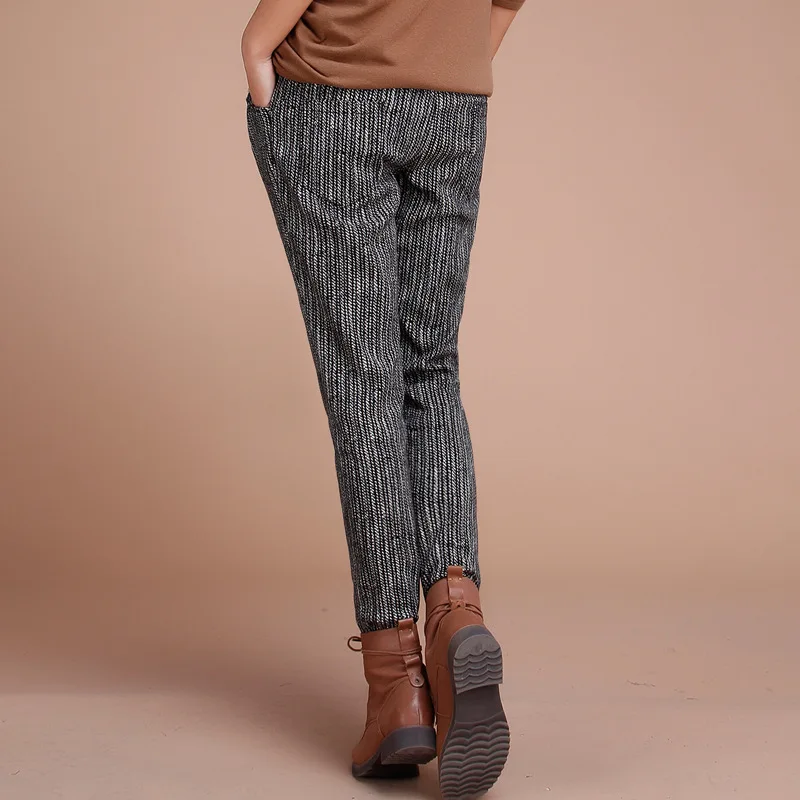 Autumn And Winter Female Elastic Waist Cotton Stripe Harem Pants Thickening And Sweat Pants Women's Casual Pants Autumn And Winter Female Elastic Waist Cotton Stripe Harem Pants Thickening And Sweat Pants Women's Casual Pants