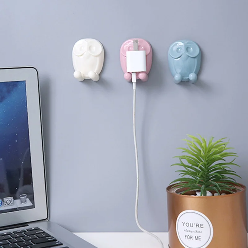 

Toothbrush Holder Owl Shape Plug Storage Rack No Trace Paste Hook