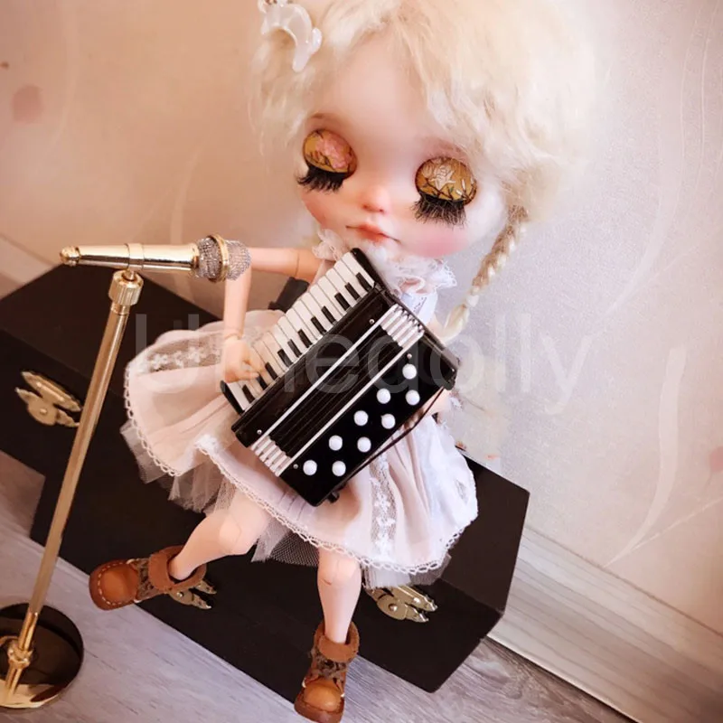 

1PCS Cute Mini Accordion Music Instrument Model for Blyth, Pullip, Barbies, Holala 1/6 Doll Furniture House Decoration Accessori