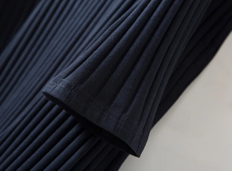 9588539780_1526045471