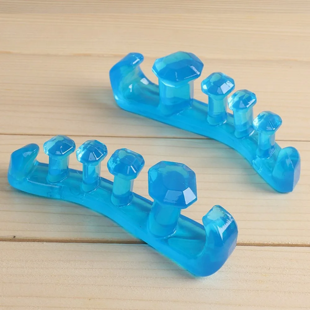

Toe Separators and Toe Streightener for Relaxing Toes Bunion Relief Hammer Toe and more for Women and Men foot masager