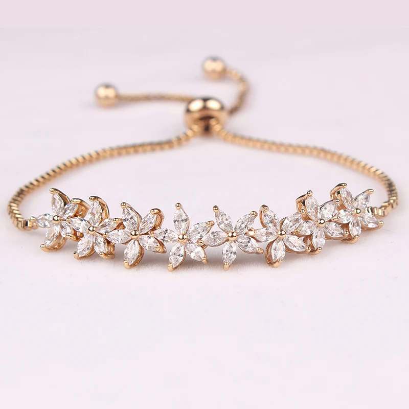 

Sparkling Cubic Zirconia Crystal Flower Design Pull-string Zirconium Wedding Bracelets for Girls or Wedding