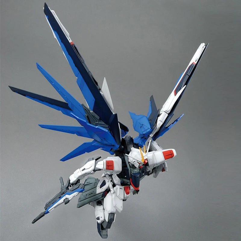 Daban 6650 мг Страйк Фридом Gundam 1/100 синяя модель робота популярная детская игрушка