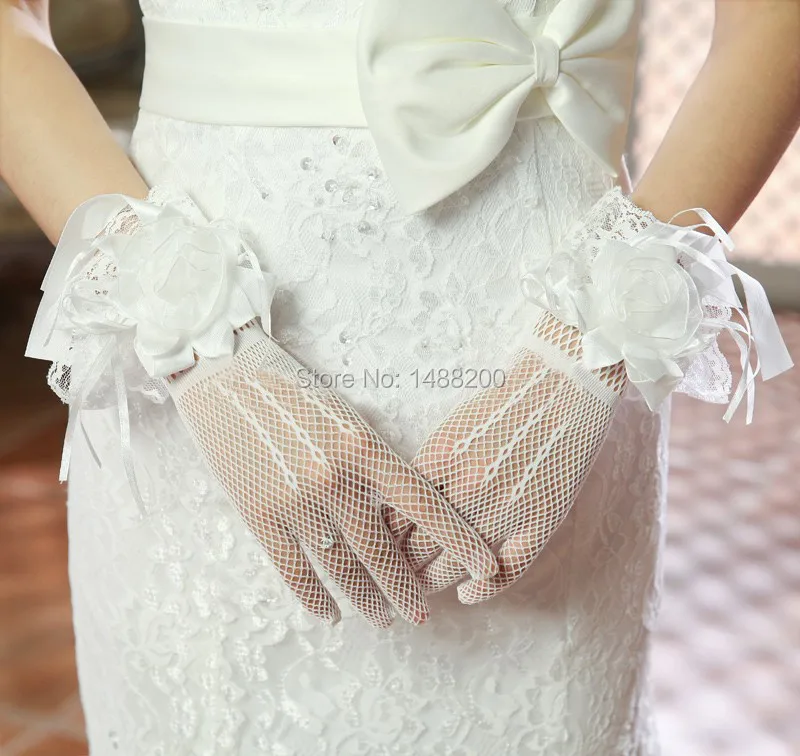 

In Stock New Flower and Lace Tulle Short Wrist Length Finger Bridal Gloves Wedding Accessories luvas de noiva gants mariage