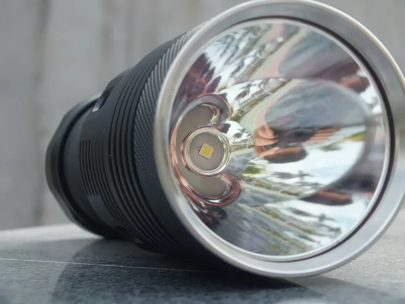Светодиодный фонарик HaikeLite MT07S HI CREE XHP35 серебристый холодный белый 3000LM|Фонарики и
