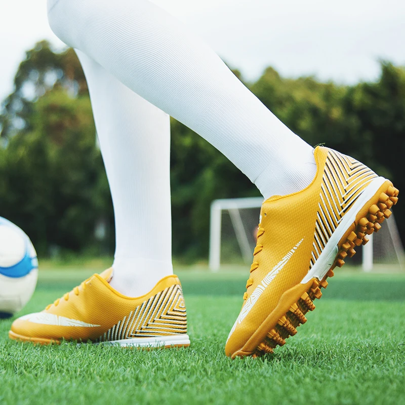 Outdoor Long Spikes Men Soccer Shoes Sneakers Cleats Turf Male Sport Football Shoes Rubber Men Boys Trainers Foot Ball Indoor 55