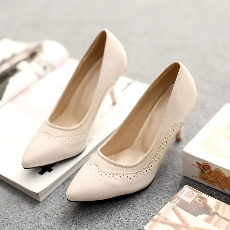 

Japanned leather pointed toe stiletto small 30 31 32 33 single shoes large red 40 - 43 - 50 wedding shoes free shipping