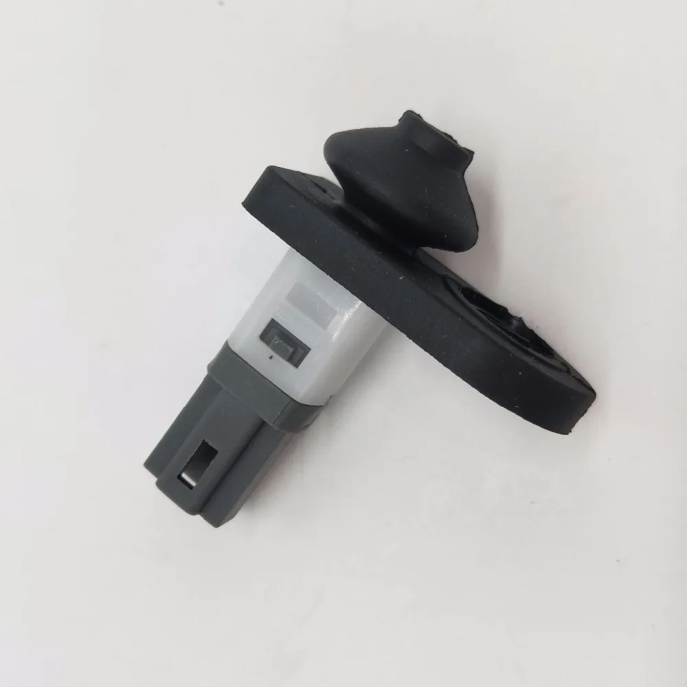 

Car cover door contact switch Suitable buick excelle daewoo nubira lacetti opel Chevrolet lova spark sail NO 9052970 9052967.