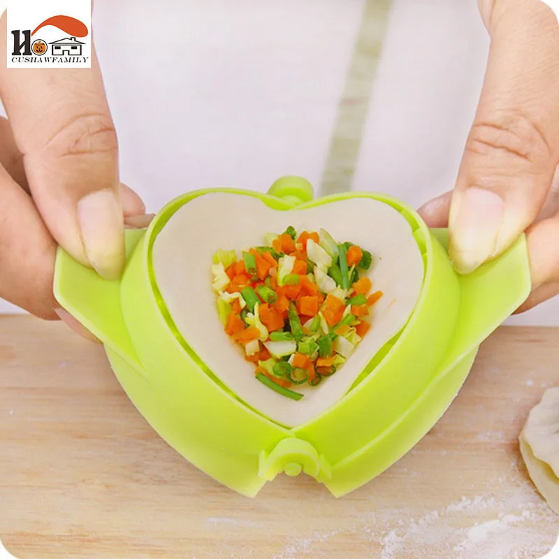 

3pcs/lot Pack dumpling machine Small tool Home plastic 8cm Dough Press Dumpling Pie Ravioli Mould Maker Cooking Pastry tools