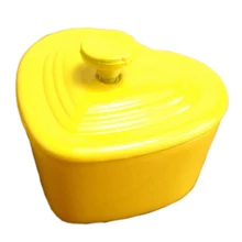 Горячая Распродажа металлическая в форме сердца коробка для хранения кукольный домик миниатюры украшения 1:12 Масштаб Длина 3,2 см