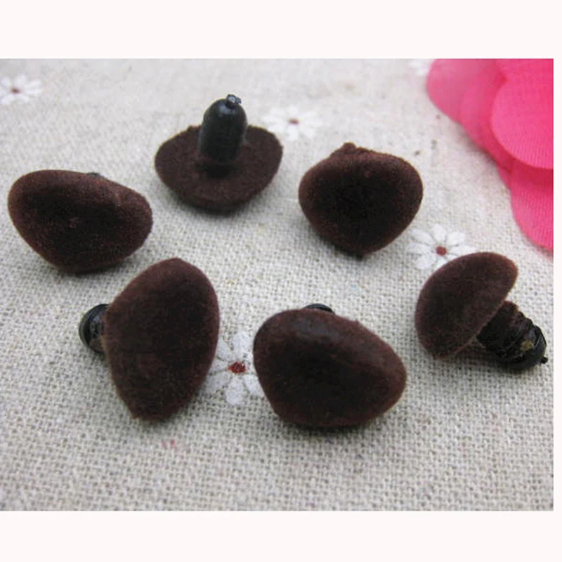 

100pcs Plastic Triangle Velvet Noses (with washers) Buttons Eyes DIY For Bear Toy DIY Safety nose accessories dolls toys