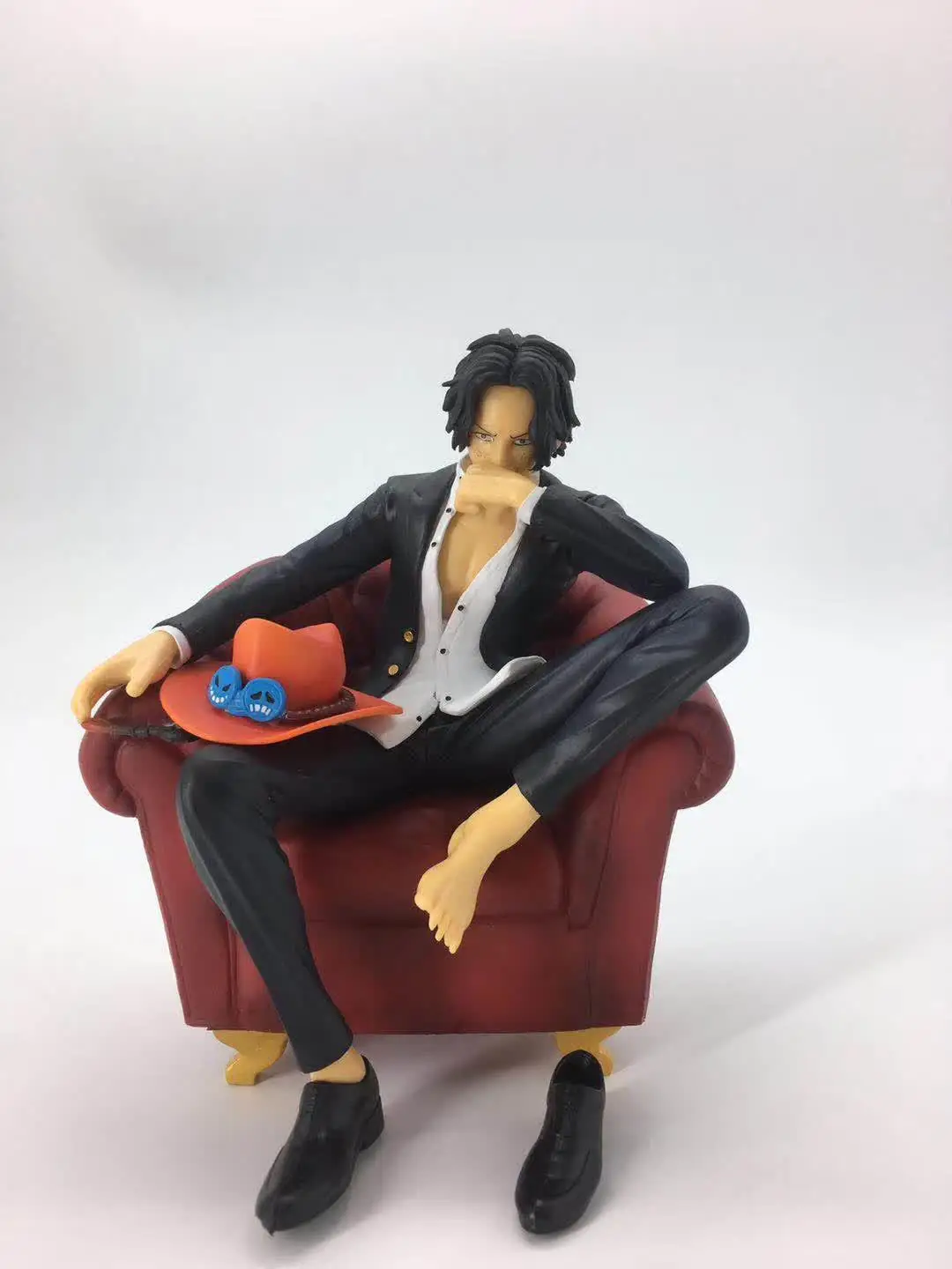 Аниме One Piece фигурку Ace поп SOC диван костюм сидя куклы украшения ПВХ Коллекционная