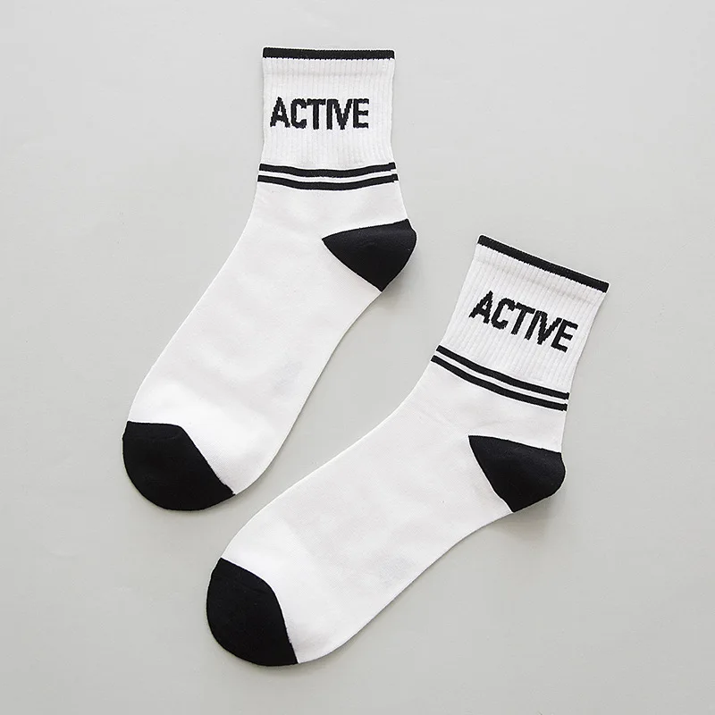 

Street Hip Hop Men Casual Fall Winter Warm Sock Male Thick Letter Socks Men Women Leisure Soft Popular Cotton Socks 2019