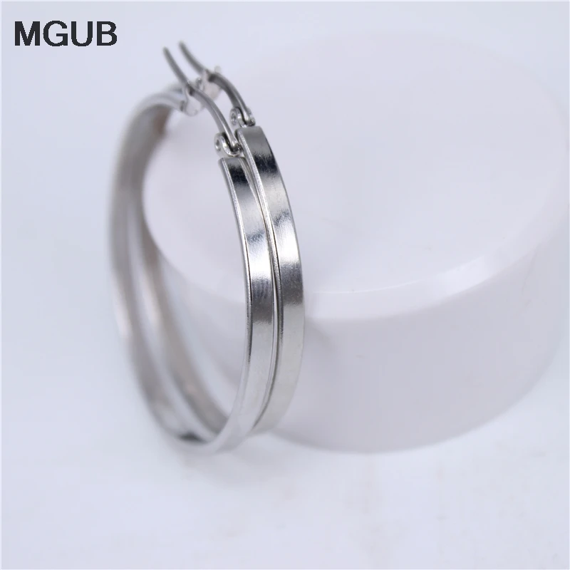 

MGUB silver color 40mm 50mm 60mm flat 2.5mm width 316L stainless steel earrings Original Image Exquisite Making wholesale LH456