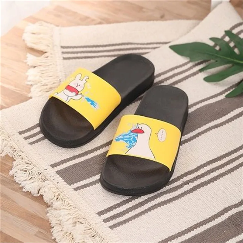 PKSAQ summer slippers women cute cartoon yellow duck Badslippers Indoor slippers Flip Flops bathroom home slippers Couple PKSAQ summer slippers women cute cartoon yellow duck Badslippers Indoor slippers Flip Flops bathroom home slippers Couple