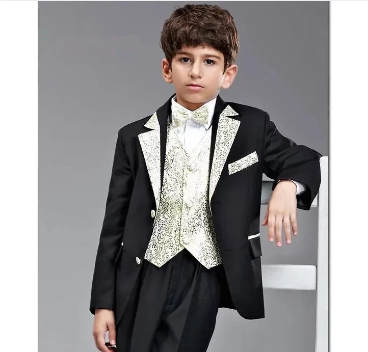 Compra niños smoking traje online al por mayor de China