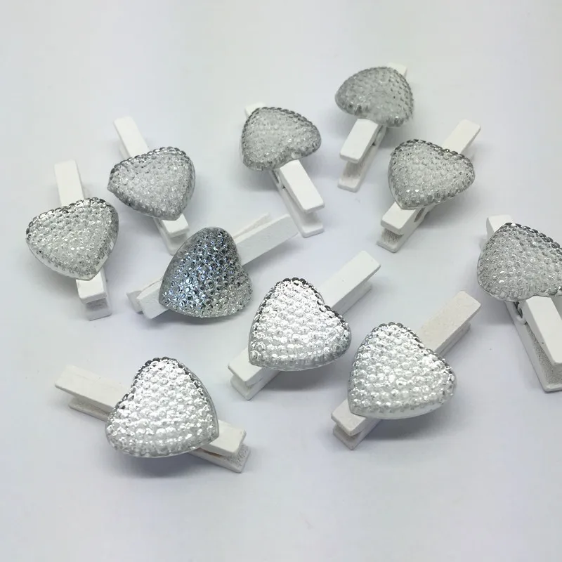 

100pcs Silver Hearts On White Pegs 30mm Wedding Card Holders Clothespins Clips Table Christmas Decorations DIY Crafts Scrapbook