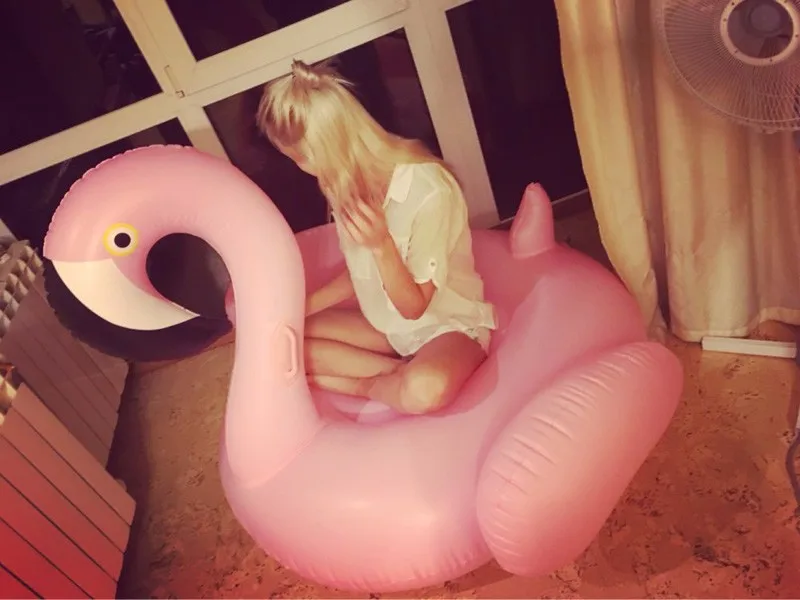 150CM Water Party Giant Bioa Flamingo Tube Pool Toy Float Inflatable Pink Cute Ride-On Pool Swim Ring For Holiday Fun