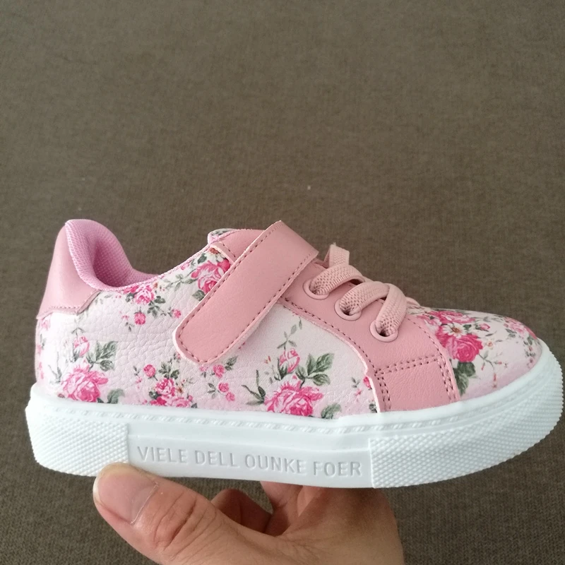 Sapatos de Bebê para Meninas Sapatos da Menina do Bebê Macio da Criança Macio Preto Sapatos Casuais Flor Infantil Branco Recém-nascidos Primeiros Caminhantes 0-3y 9 High Quality Mamãe e Bebê