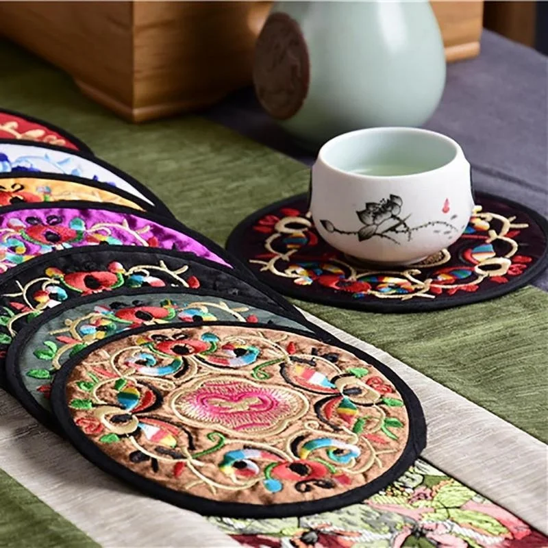 

Chinese Style Cloth Embroidery Coasters Hot Milk Insulation Anti - Hot Pad Table Mats