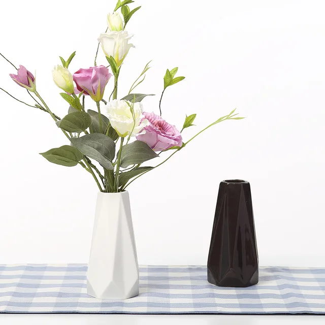 

Ceramic White Vases Tabletop Flower Vase European Style Home Decor Black Vase Fashion Flowerpot Desk Decor Best Gifts