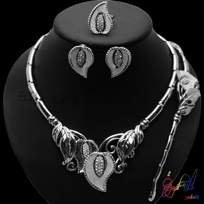 

Free Shipping High Quality Zinc Alloy Geometric Statement Engagement Plate Gold Women Four Jewelry Set