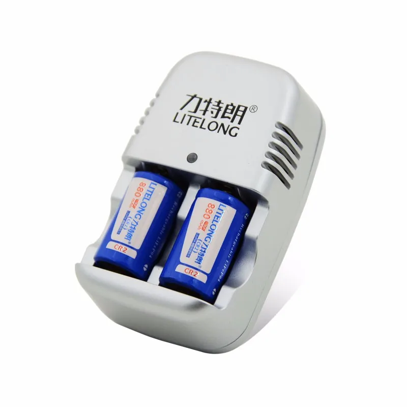 Billige 2PCS Große kapazität 880mAh 3v CR2 lithium batterie kamera akku + 1PCS cr2 batterie ladegerät