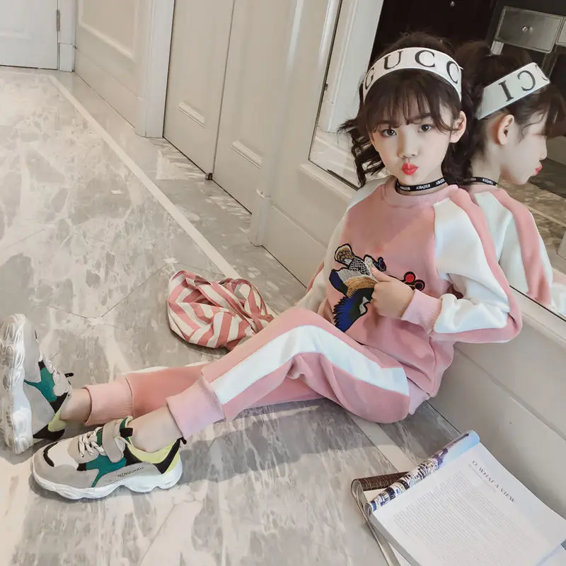 Girl's gold velvet suit 2018 spring suit new mid-toon Korean version of fashion sportswear two-piece set of foreign style