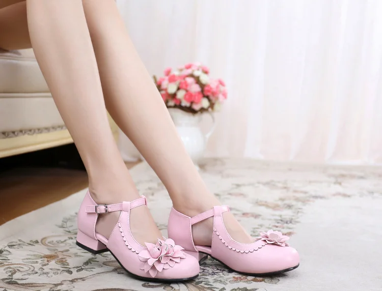 Женские элегантные туфли Mary Jane из искусственной кожи на низком каблуке с украшением в виде цветка жасмина; милые туфли в стиле Лолиты; туфли принцессы для девочки - Цвет: Pink