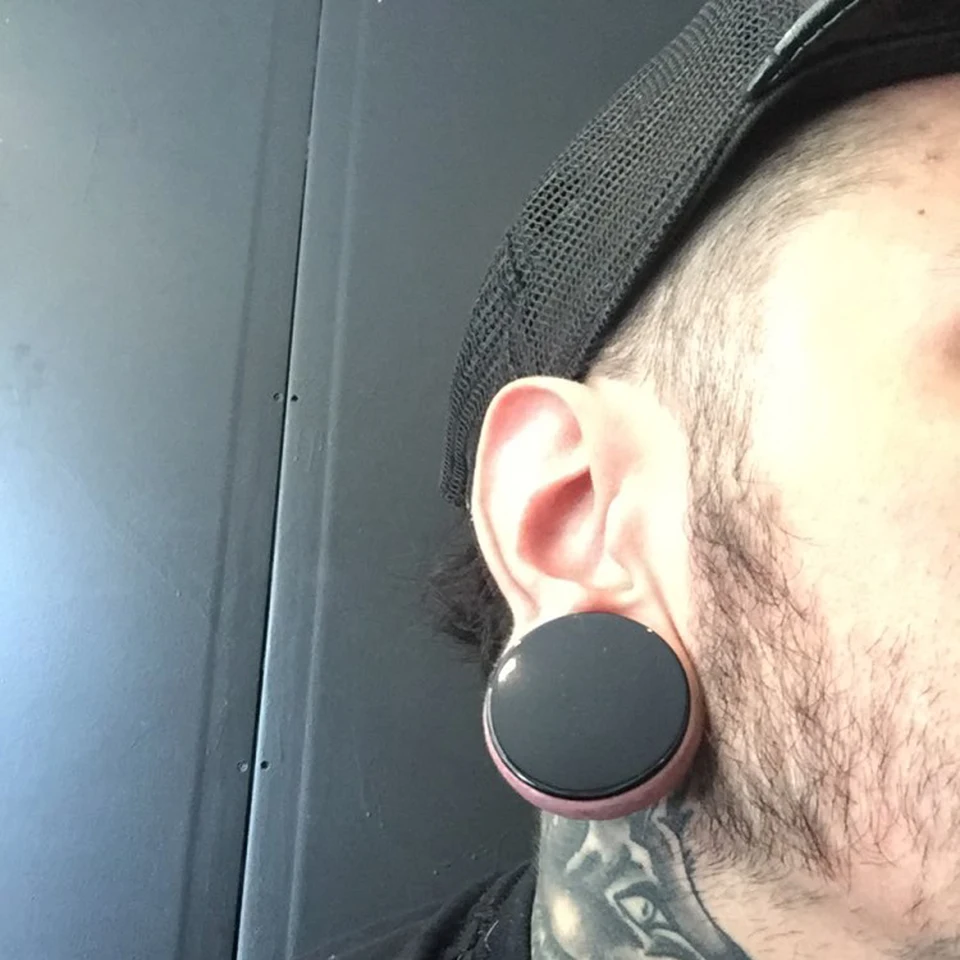 1 Pair Black Acrylic Ear Plugs Screw Fit Back Flesh Ear Tunnels Gauges Expander