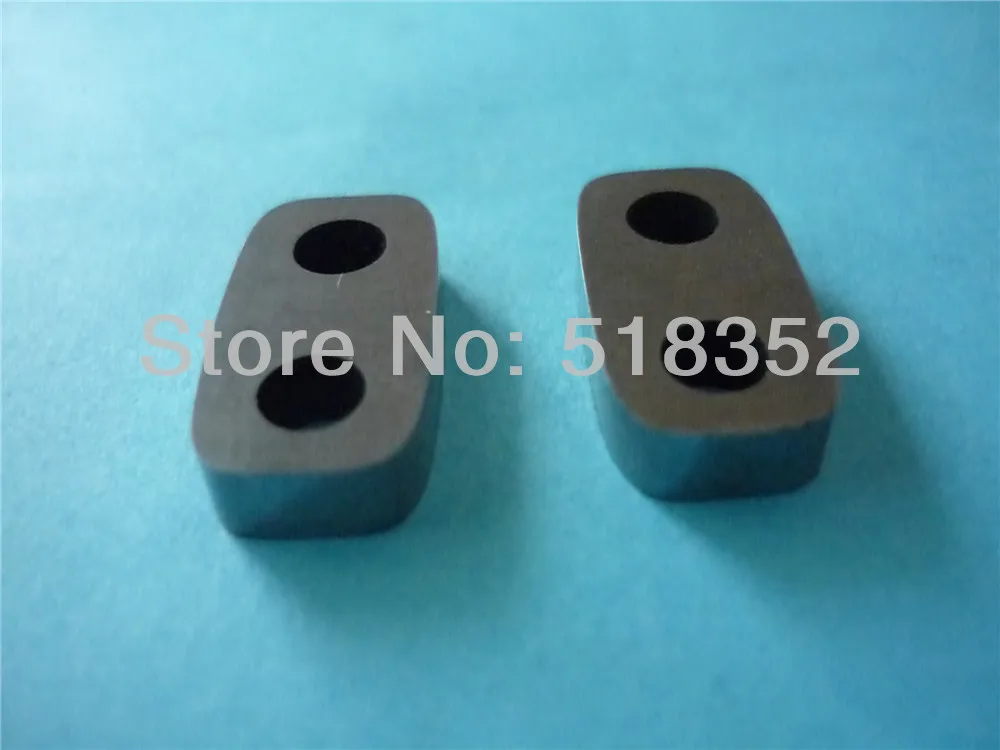 

Z248W0100100 or 207830 Makino A002 Upper and Lower Power Feed Contact 4x10x19mm for WEDM-LS Wire Cutting Machine Parts