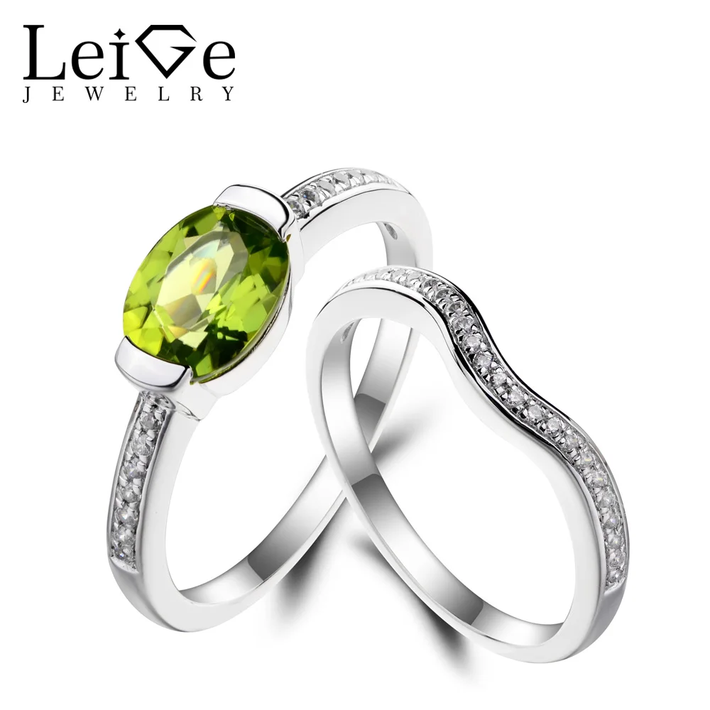 peridot estate ring