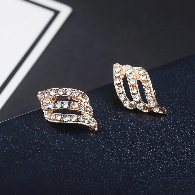 Women's Unique Crystal Stud Earrings Display Earrings 2