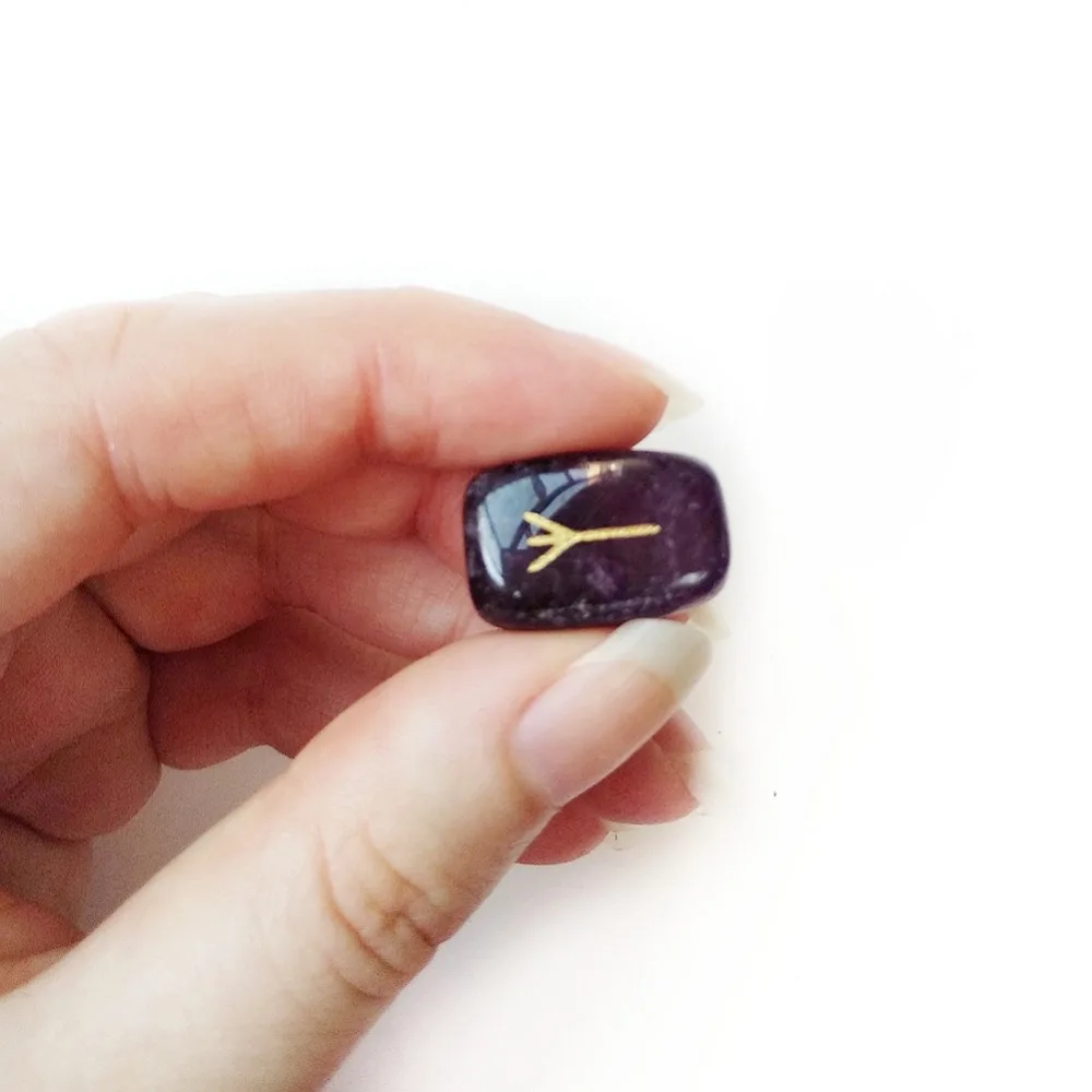 amethyst rune 1pc-01