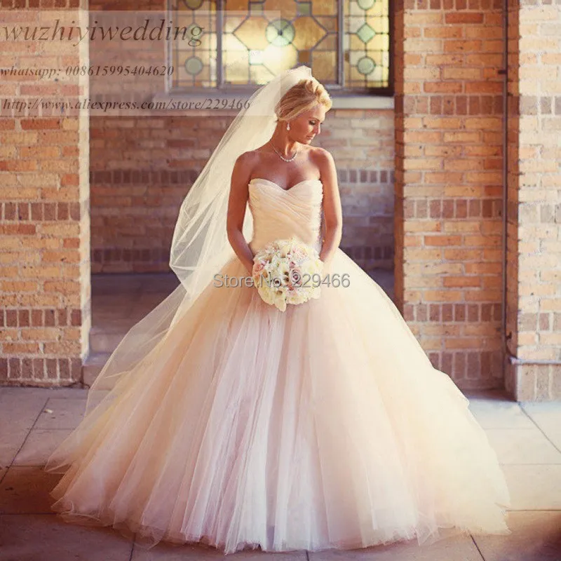 conew_whs074-high-quality-cheap-price-luxury-sweetheart-wedding-gowns-china-aliexpress-puffy-ball-gown-champagne-wedding (3).jpg