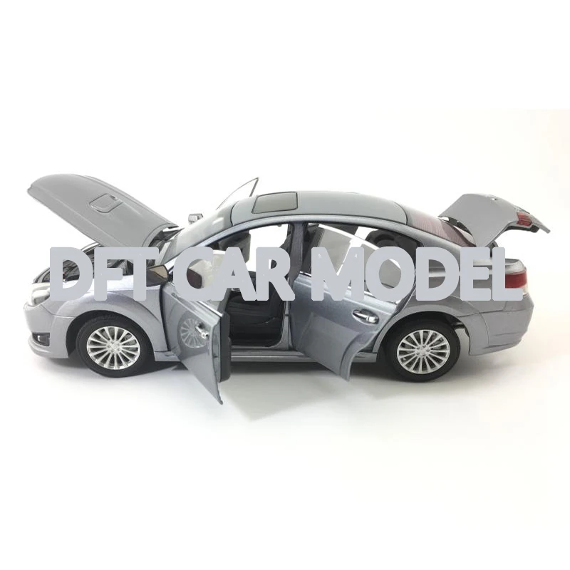 Масштаб 1:18 игрушечные автомобили из сплава модель автомобиля Legacy детские