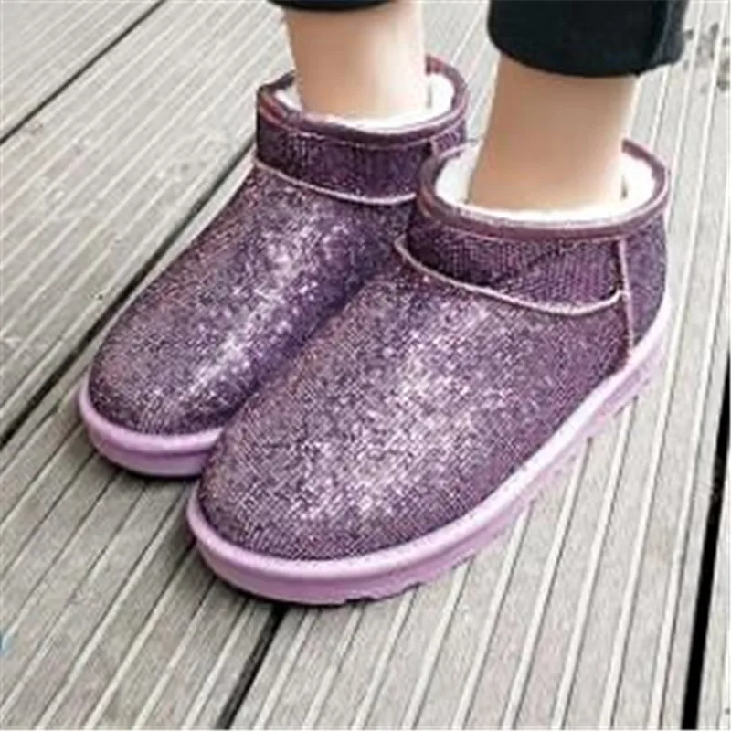 

2018 new thick snow boots female Korean version of the new non-slip flat student shoes plus velvet warm cotton shoes