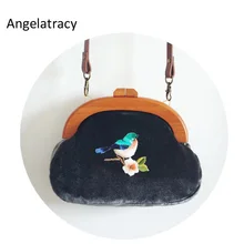 Angelatracy ручная вышивка сумка винтажный велюровый клатч с птицей Цветок Птица бархатная сумочка с деревянной ручкой темно-синий
