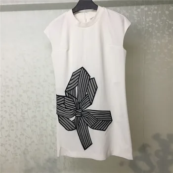 

Summer Women Dress 2018 O-neck Ladies Sleeveless Dress Women Casual Straight Dress