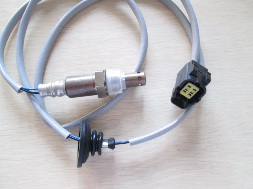 Universal O2 Oxygen Sensor For Mitsubishi Lancerex Front 1588a141