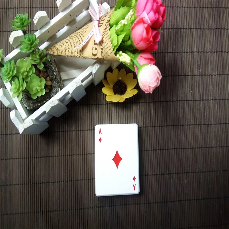 Контейнер для контактных линз Симпатичные покер карты клубы бриллиантами сердца контактные линзы коробка для контактные линзы Контейнер Коробка Футляр для очков