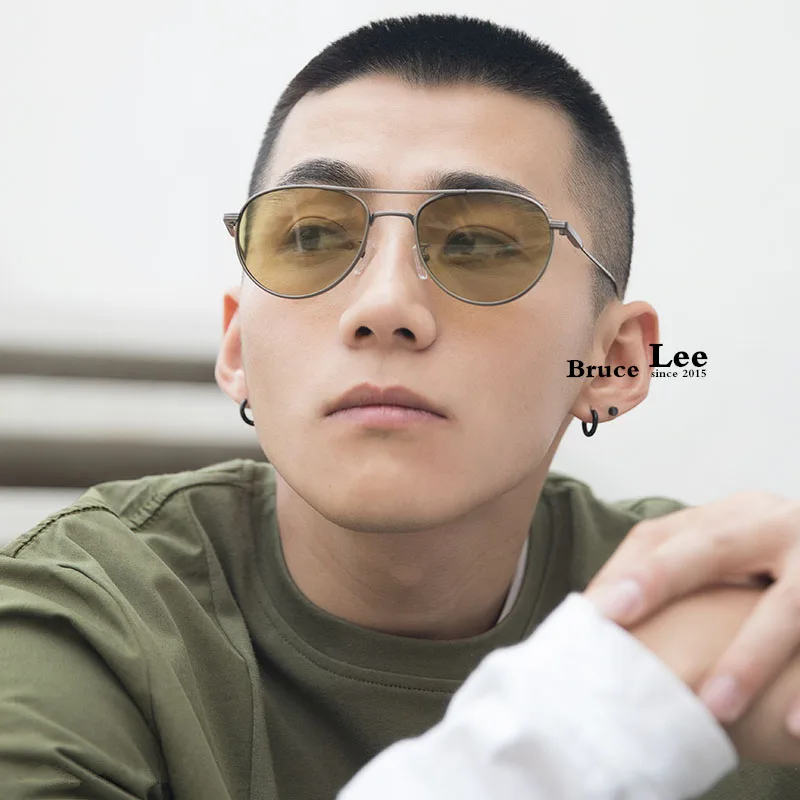 

High Quality Fashion Pilot Metal Toad Sunglasses Chao Men and Women's Green Sunshade Ultraviolet Sunglasses And the box