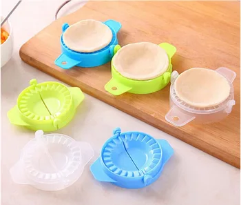 

1PC 2018 HOT NEW Random Color!! Dumpling Maker Pierogi Device DIY Jiaozi Mold Kitchen Gadgets Kitchen Tool