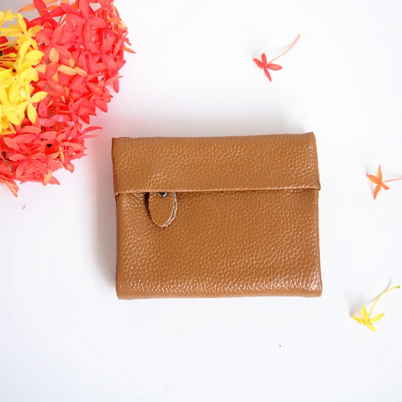 wallet female 1